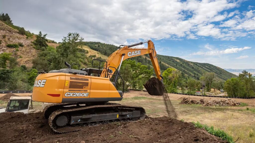 E Series CX260E Excavator Digging